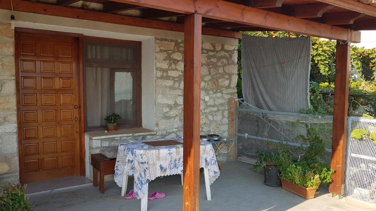 Stone House Hotell Himare Eksteriør bilde