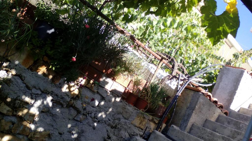 Stone House Hotell Himare Eksteriør bilde