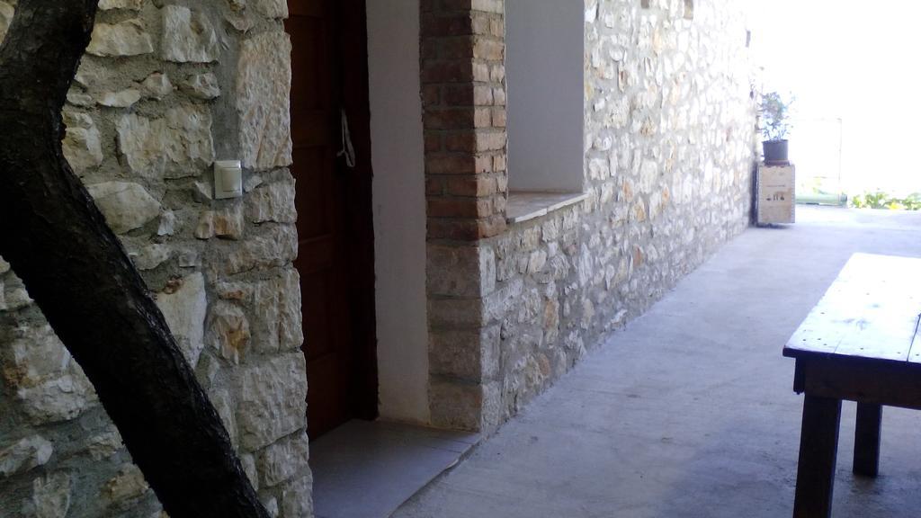 Stone House Hotell Himare Eksteriør bilde