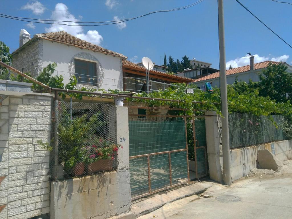 Stone House Hotell Himare Eksteriør bilde